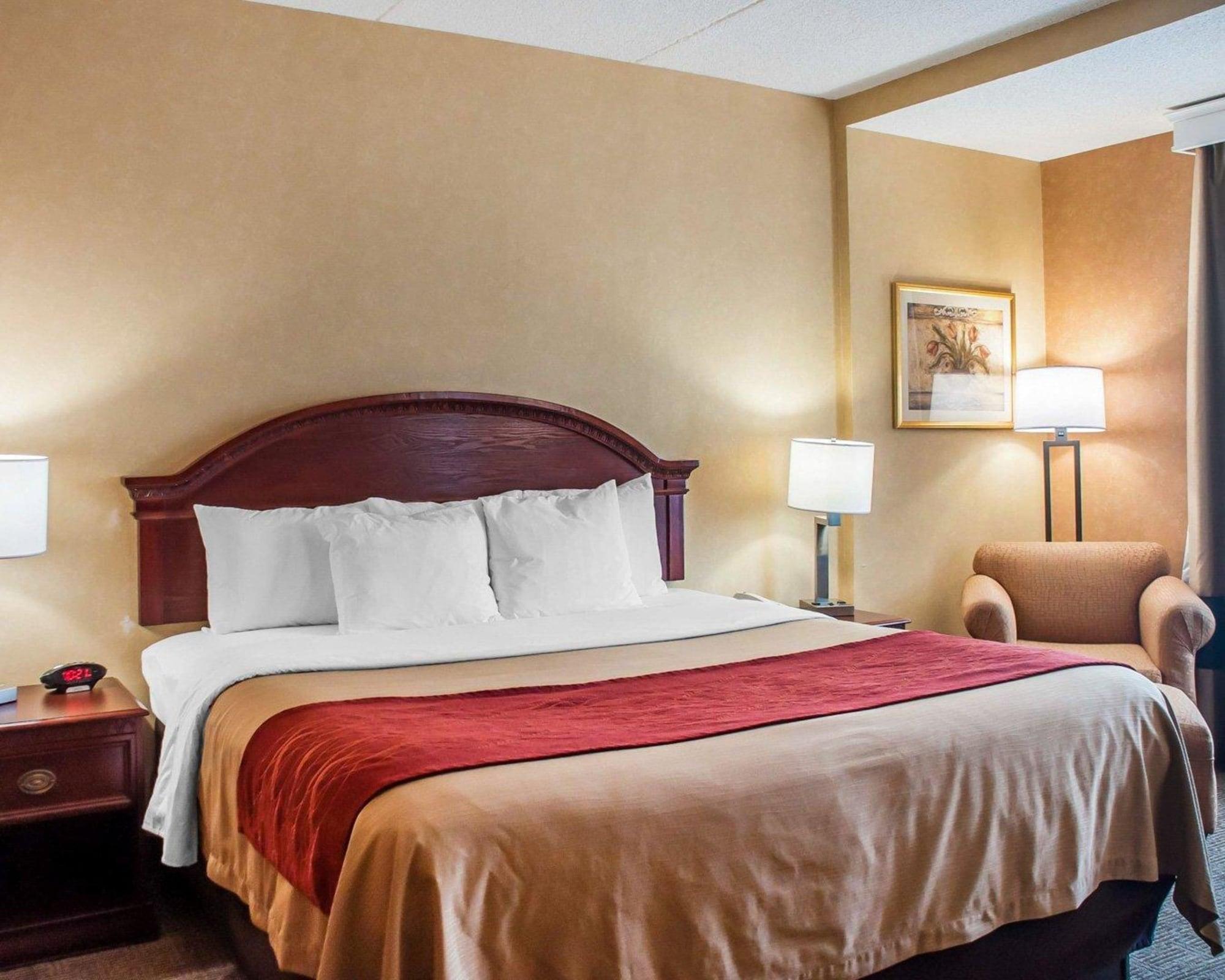 Quality Inn Near Walden Galleria Mall Cheektowaga Exteriör bild