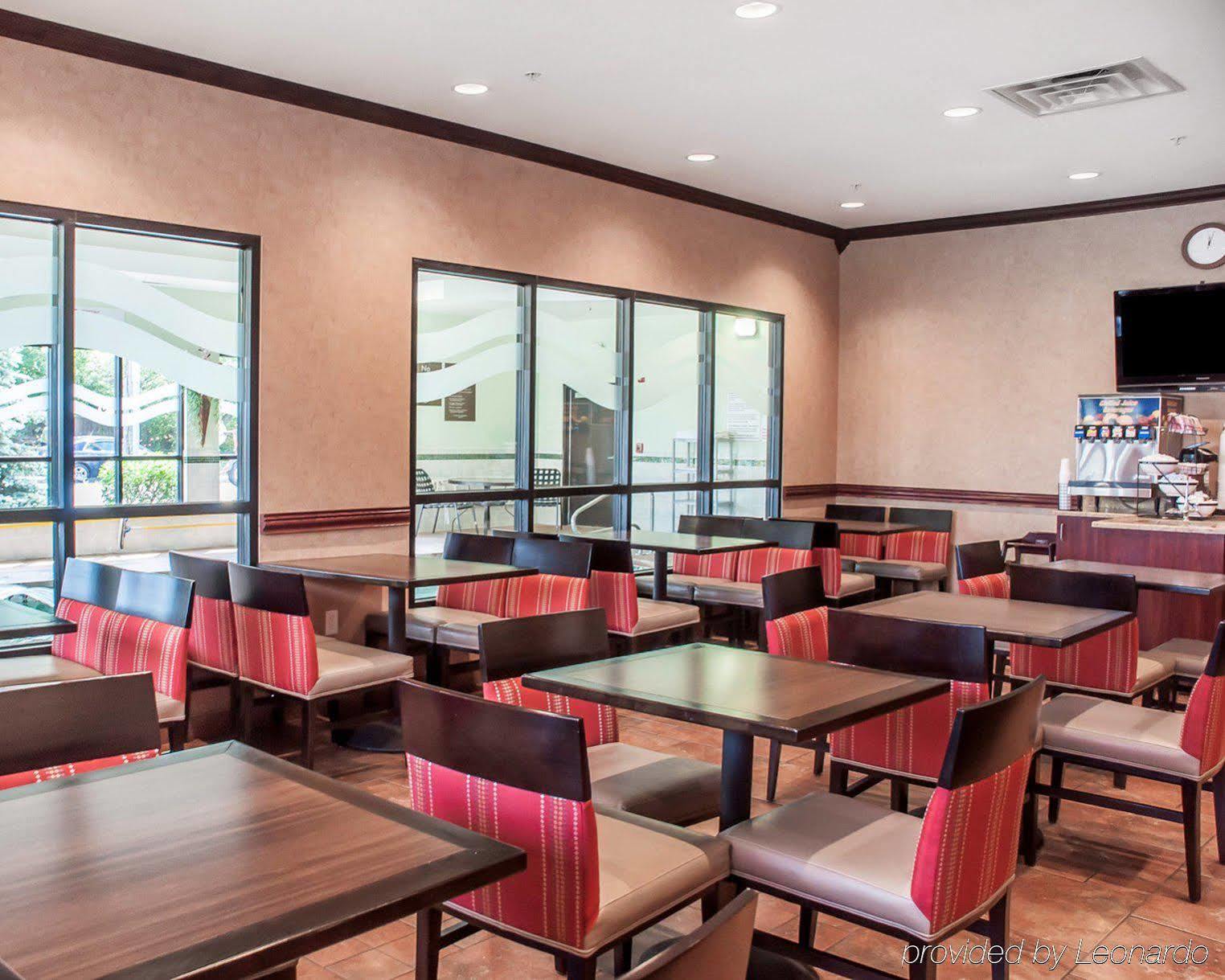 Quality Inn Near Walden Galleria Mall Cheektowaga Exteriör bild