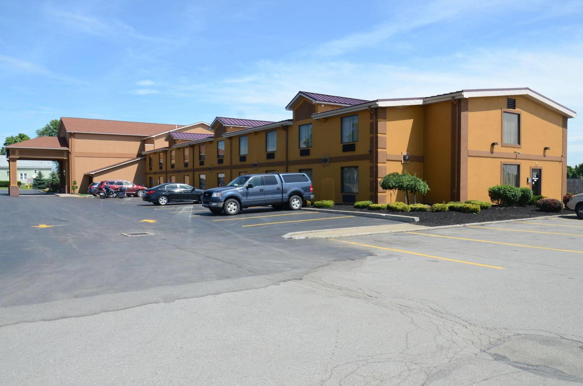 Quality Inn Near Walden Galleria Mall Cheektowaga Exteriör bild