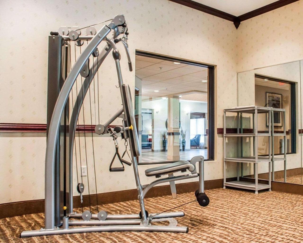Quality Inn Near Walden Galleria Mall Cheektowaga Exteriör bild